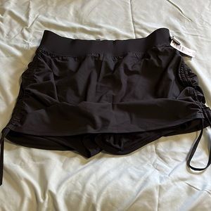 Torrid side scrunch skort swim bottoms size 00 or 10 NWT